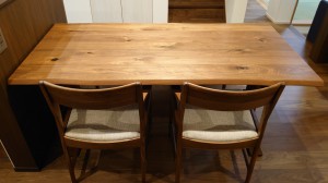 富山市家具　ミヤモト家具　テーブル